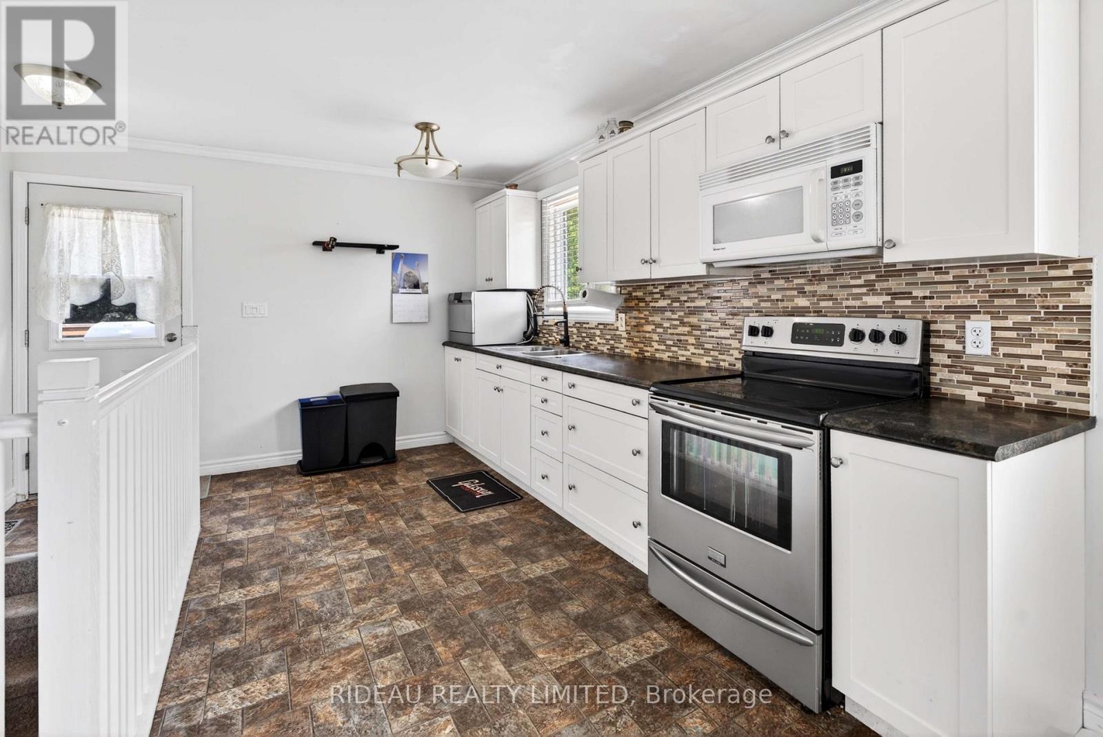 654 Kitley Line 2 Road, Elizabethtown-Kitley, Ontario  K0G 1G0 - Photo 5 - X13454932