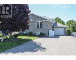 258 Ravina, Garson, Ontario
