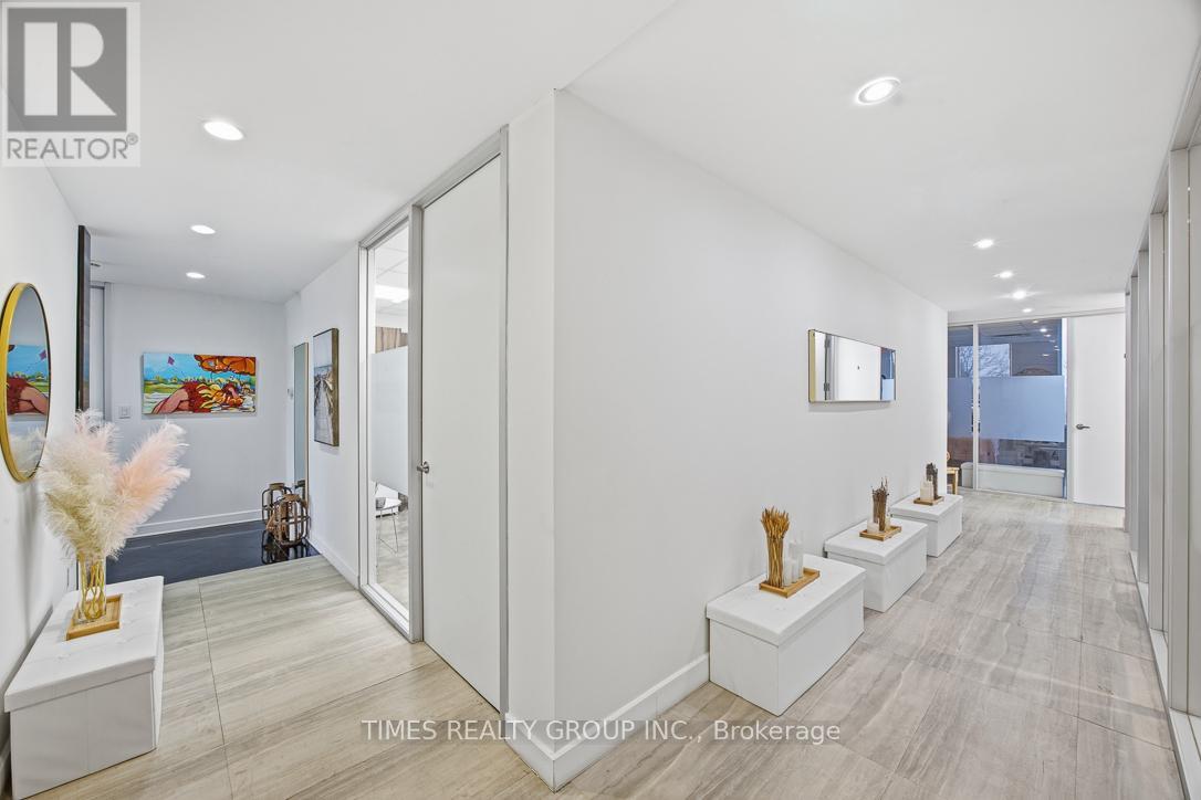 400 - 801 Eglinton Avenue W, Toronto, Ontario  M5N 1E3 - Photo 14 - C13454836