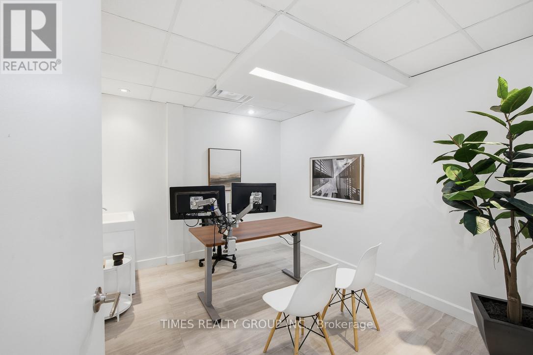 400 - 801 Eglinton Avenue W, Toronto, Ontario  M5N 1E3 - Photo 23 - C13454836