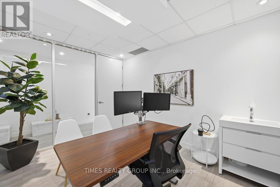 400 - 801 Eglinton Avenue W, Toronto, Ontario  M5N 1E3 - Photo 24 - C13454836