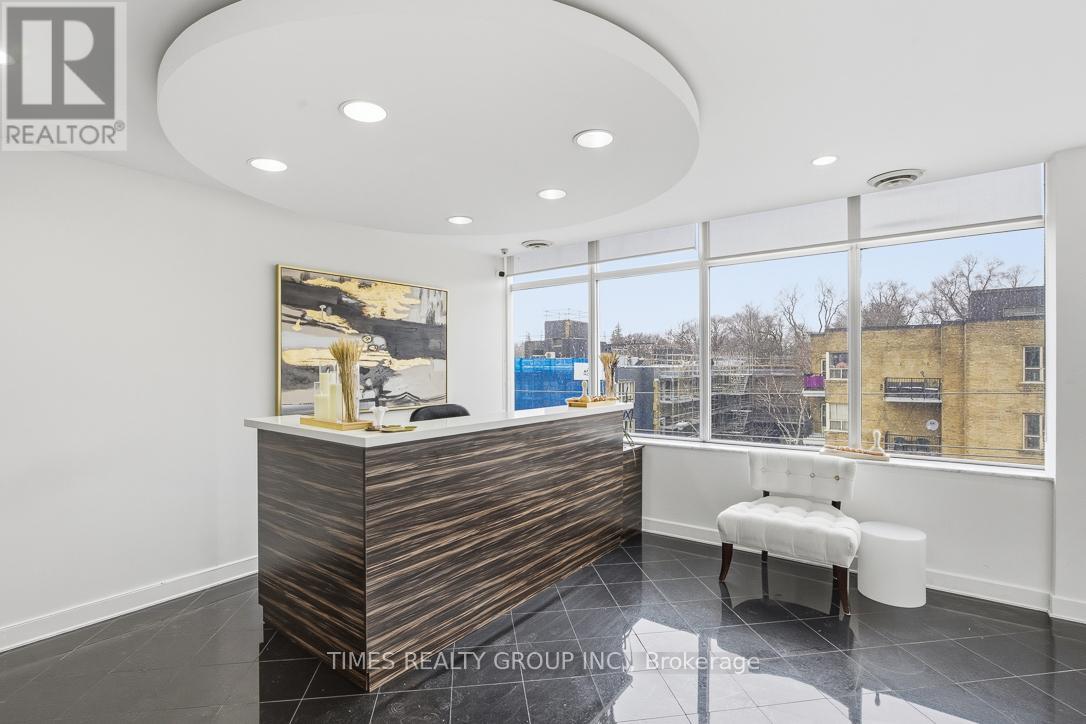 400 - 801 Eglinton Avenue W, Toronto, Ontario  M5N 1E3 - Photo 5 - C13454836