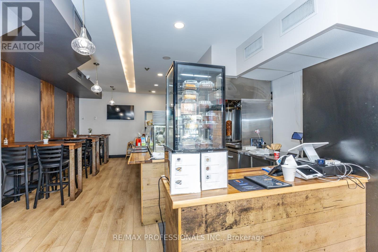 495 Bloor Street W, Toronto, Ontario M5S 1Y2 - Photo 10 - C13454908