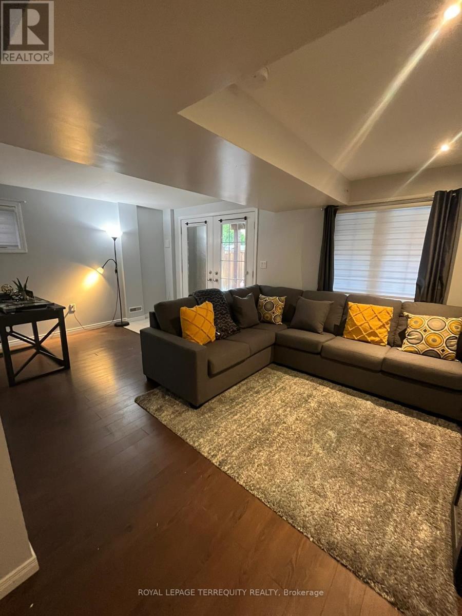 301 VIA ROMANO BOULEVARD, Vaughan, Ontario