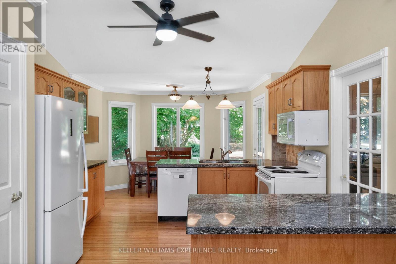 2 Greenshields Crescent, Oro-Medonte, Ontario  L0L 1T0 - Photo 14 - S13454698