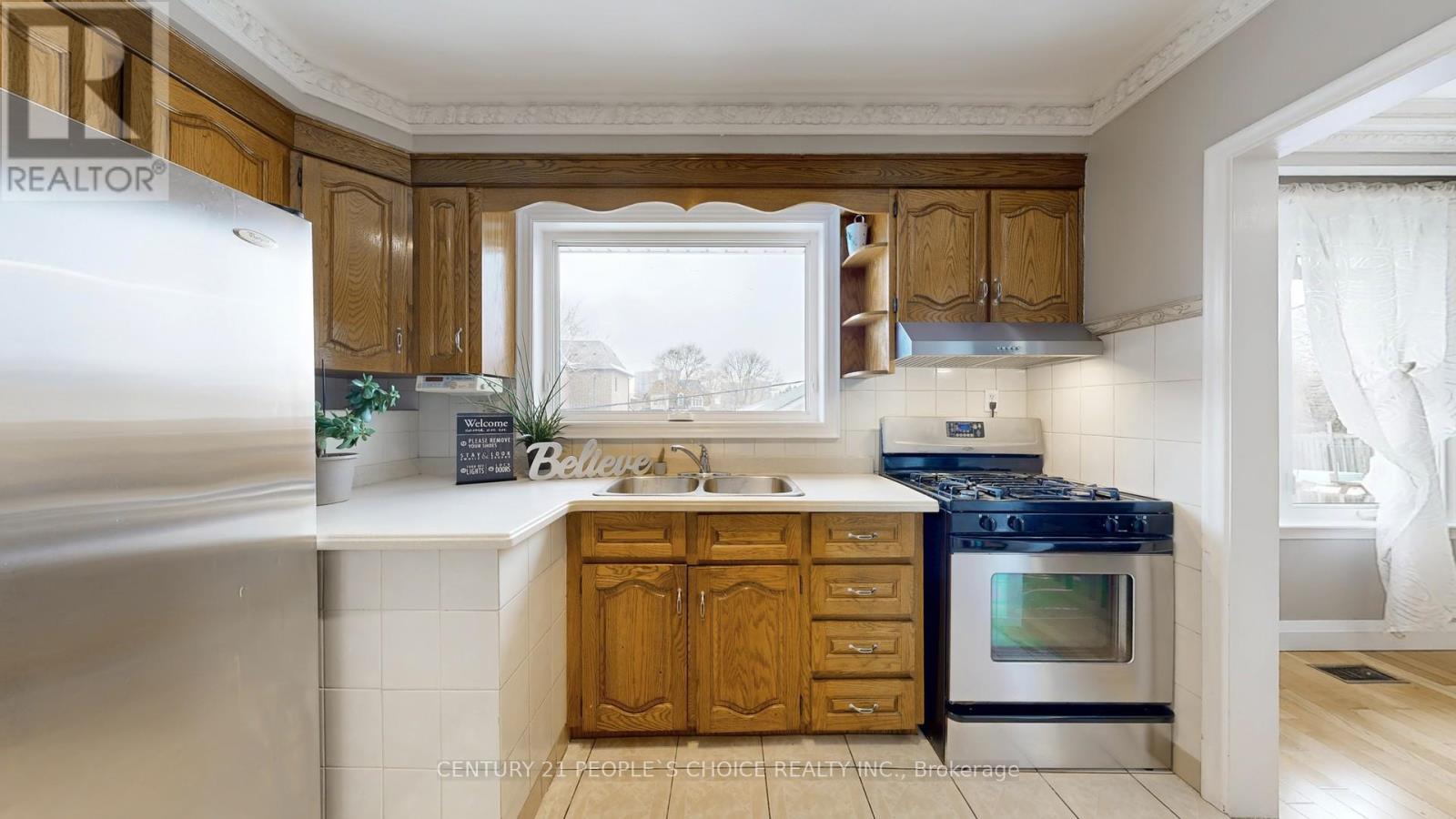 2864 Weston Road, Toronto, Ontario  M9M 2S3 - Photo 15 - W13062386