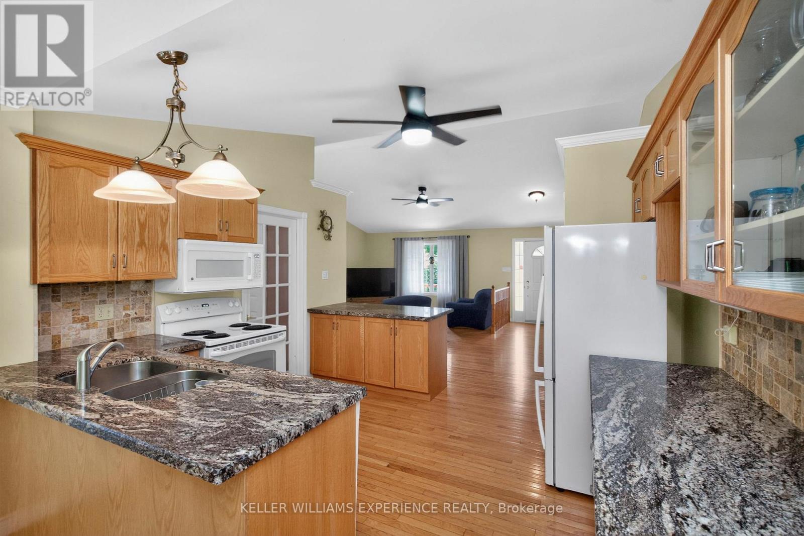 2 Greenshields Crescent, Oro-Medonte, Ontario  L0L 1T0 - Photo 15 - S13454698