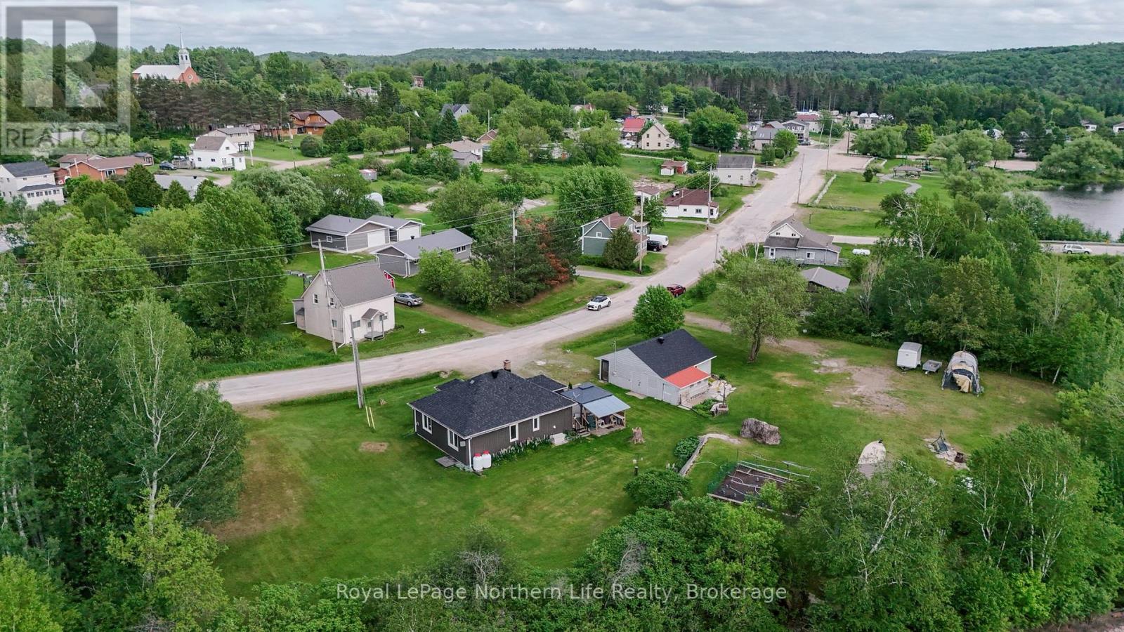309 Mark Street, Bonfield, Ontario  P0H 1E0 - Photo 38 - X13454790