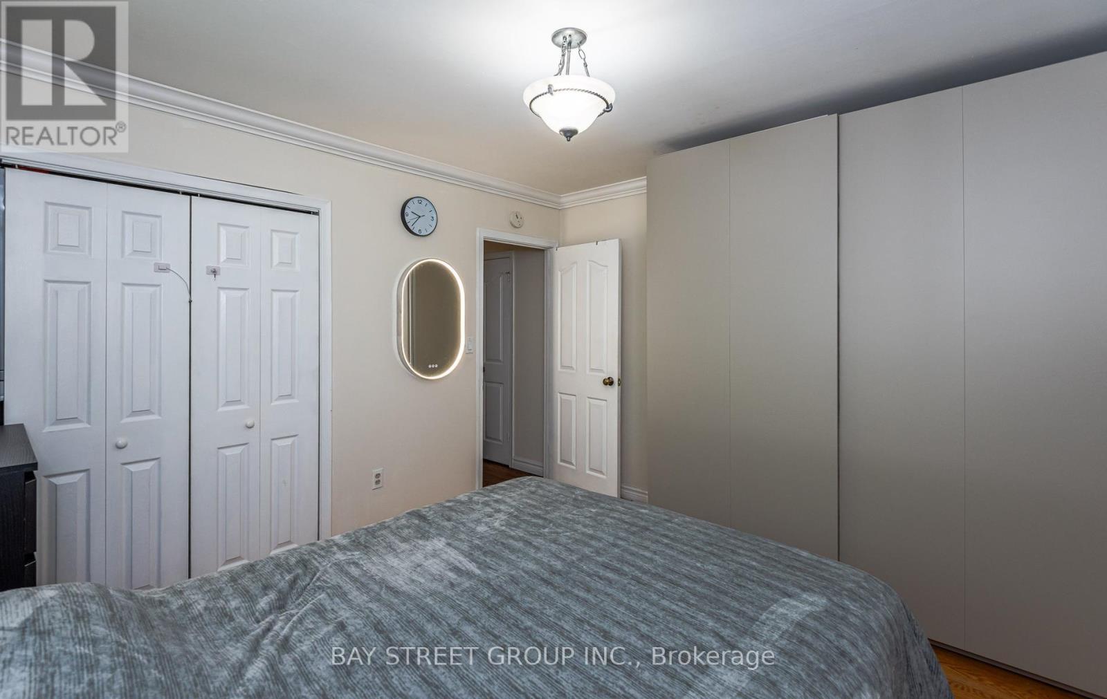98 The Queensway South Avenue S, Georgina, Ontario  L4P 1Z4 - Photo 14 - N13454814