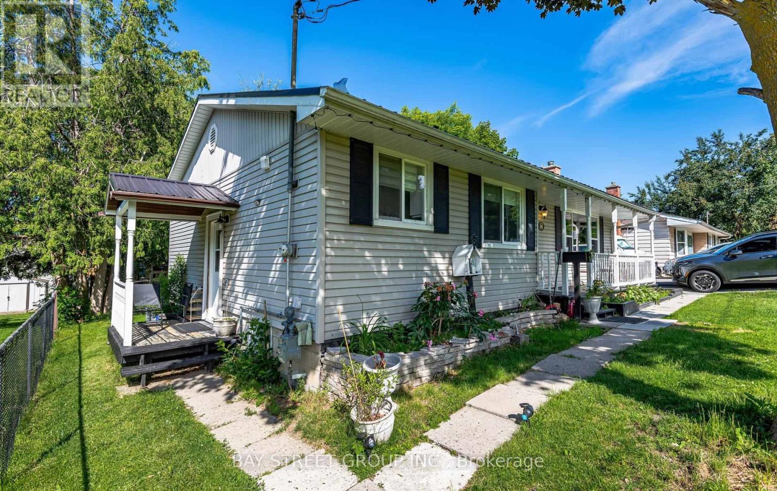 98 The Queensway South Avenue S, Georgina, Ontario  L4P 1Z4 - Photo 20 - N13454814