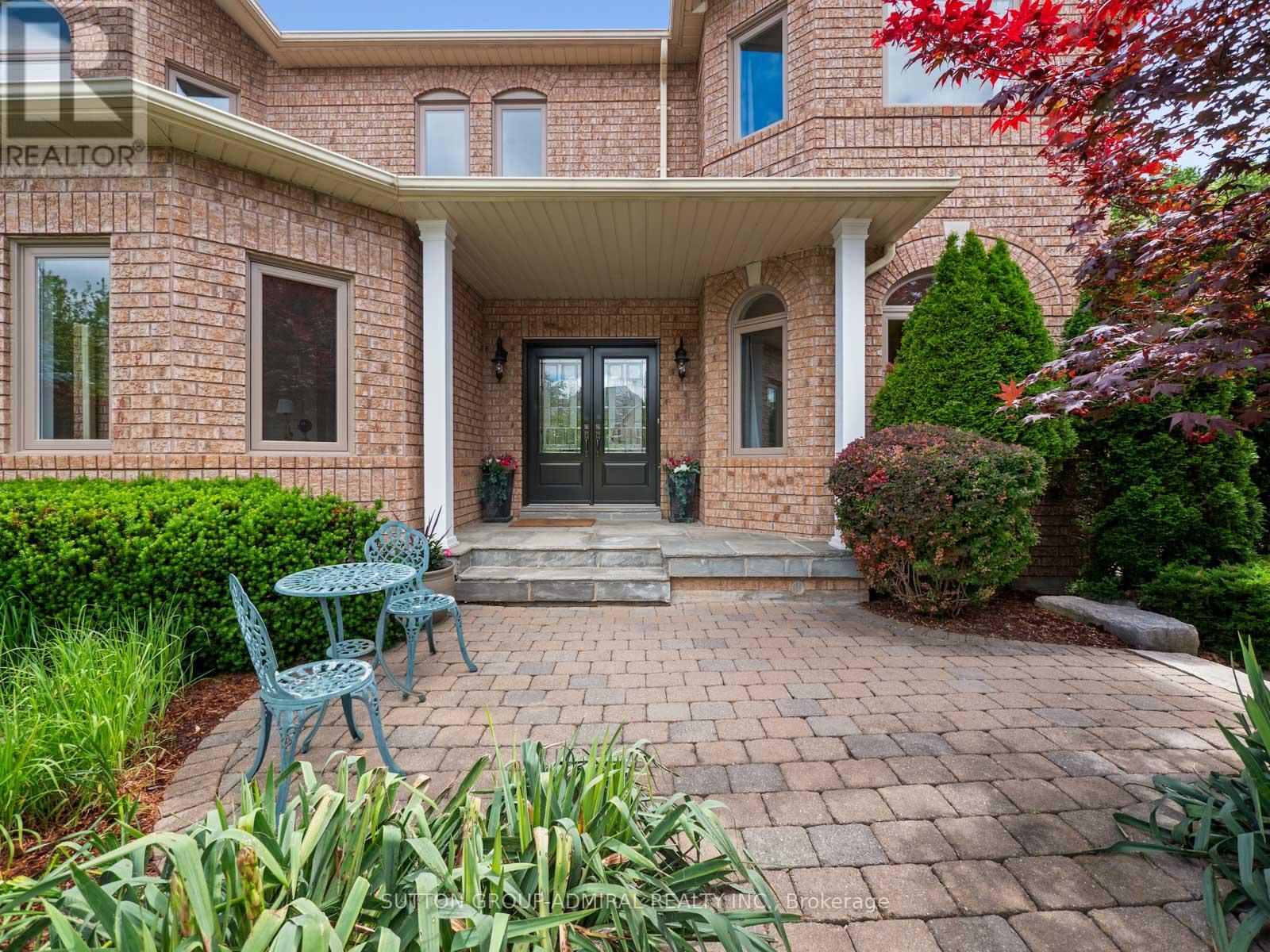 37 Nevada Crescent, Vaughan, Ontario  L6A 2V5 - Photo 4 - N13454934