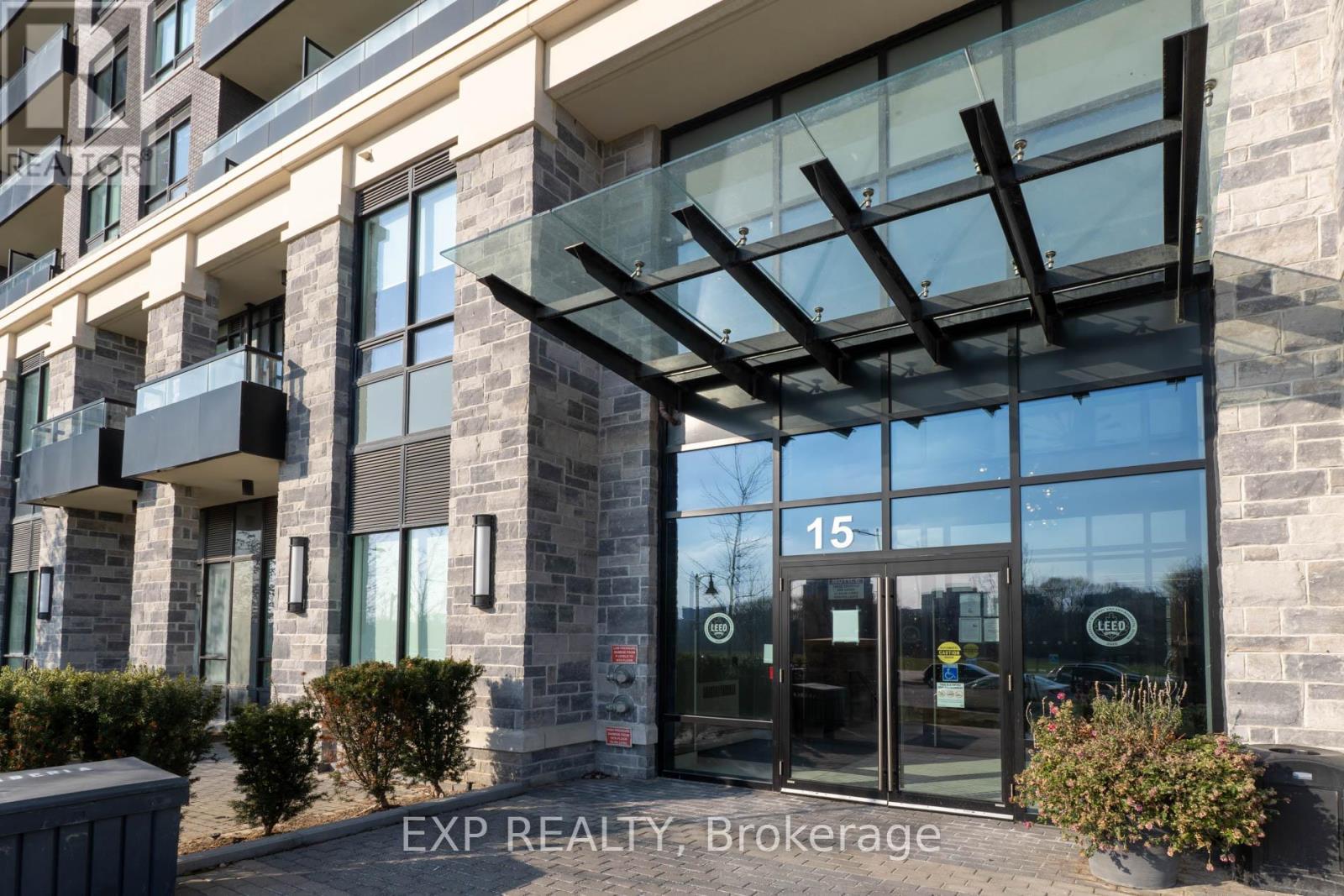 1610 - 15 Water Walk Drive, Markham, Ontario  L6G 0G2 - Photo 2 - N13454972