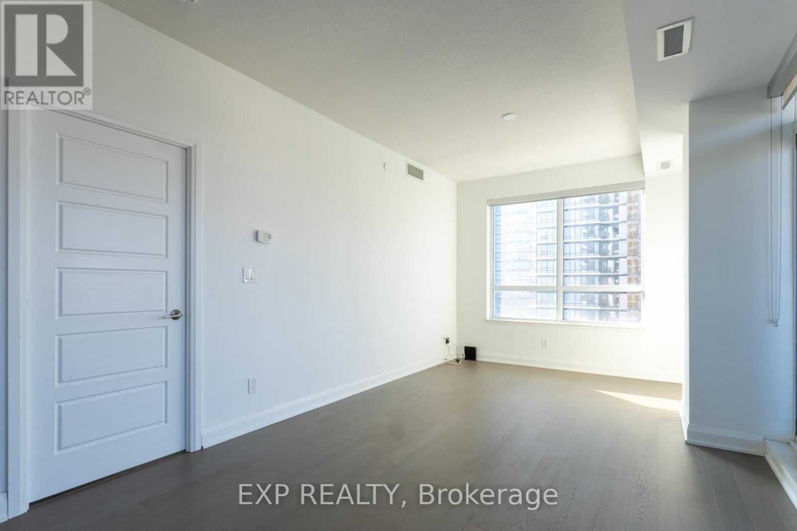 1610 - 15 Water Walk Drive, Markham, Ontario  L6G 0G2 - Photo 6 - N13454972