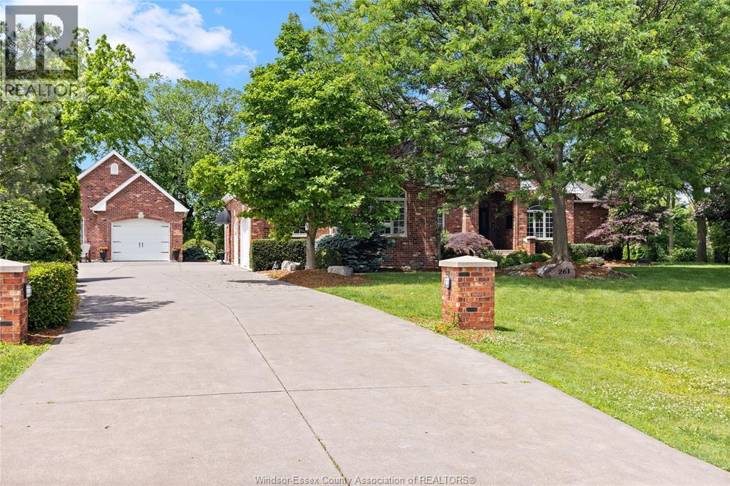 261 Ruggaber Drive, Lakeshore, Ontario  N8N 4N8 - Photo 2 - 26014337