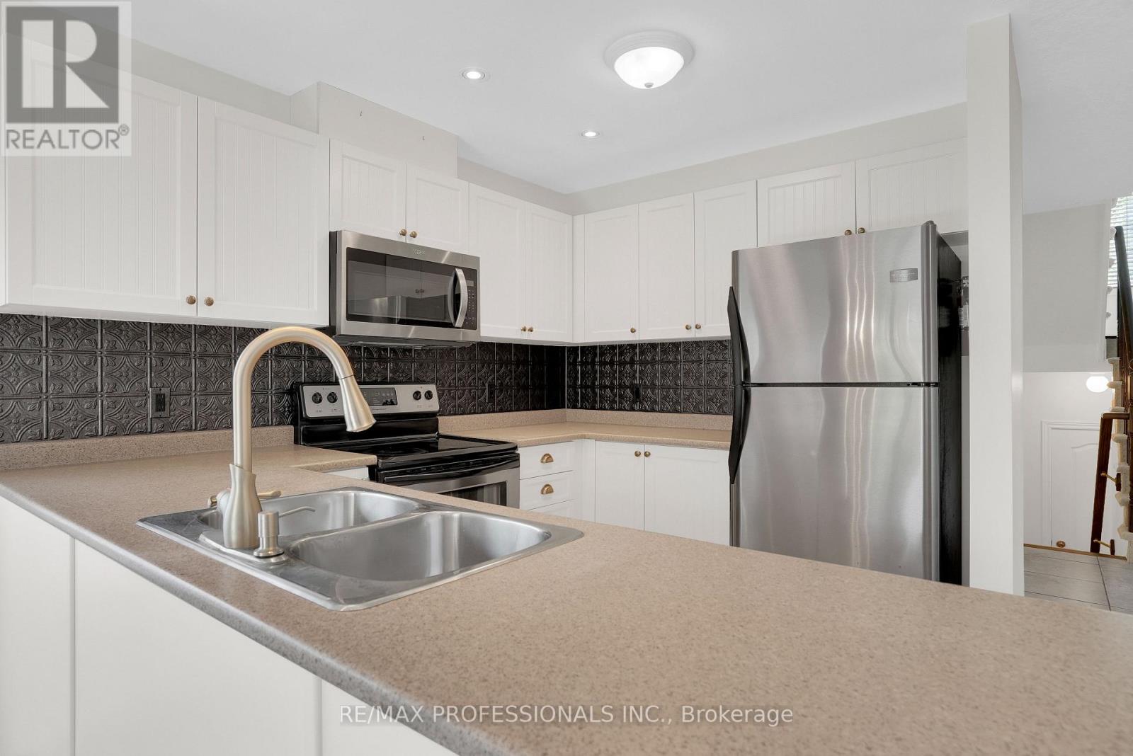 72 - 800 West Ridge Boulevard, Orillia, Ontario  L3V 0A1 - Photo 2 - S13454930