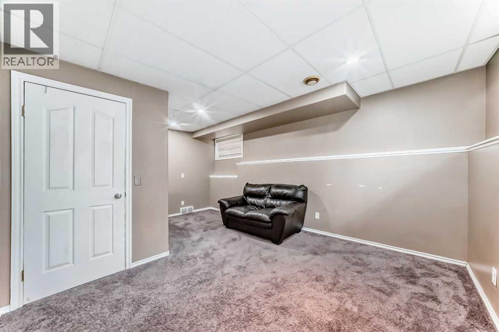 137 Erin Meadow Bay Se, Calgary, Alberta  T2B 3A2 - Photo 27 - A2316817