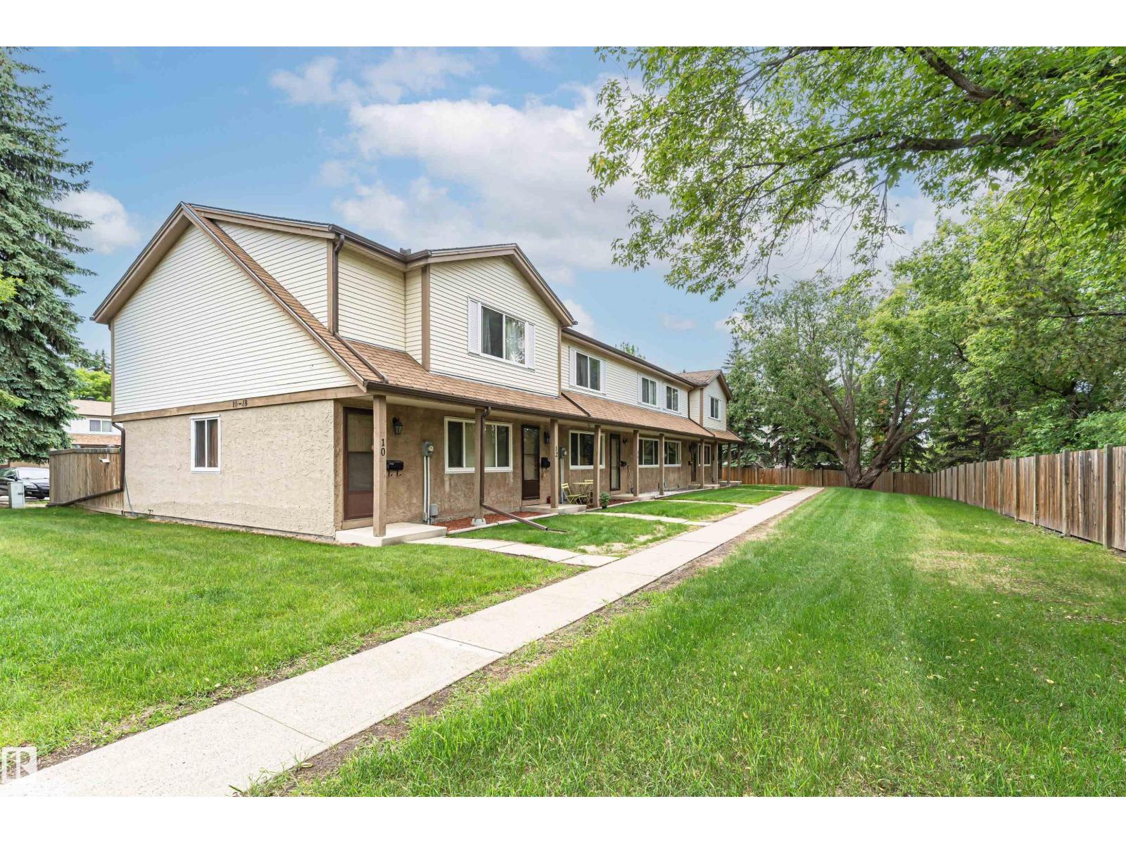18 WALDEN PA, St. Albert, Alberta