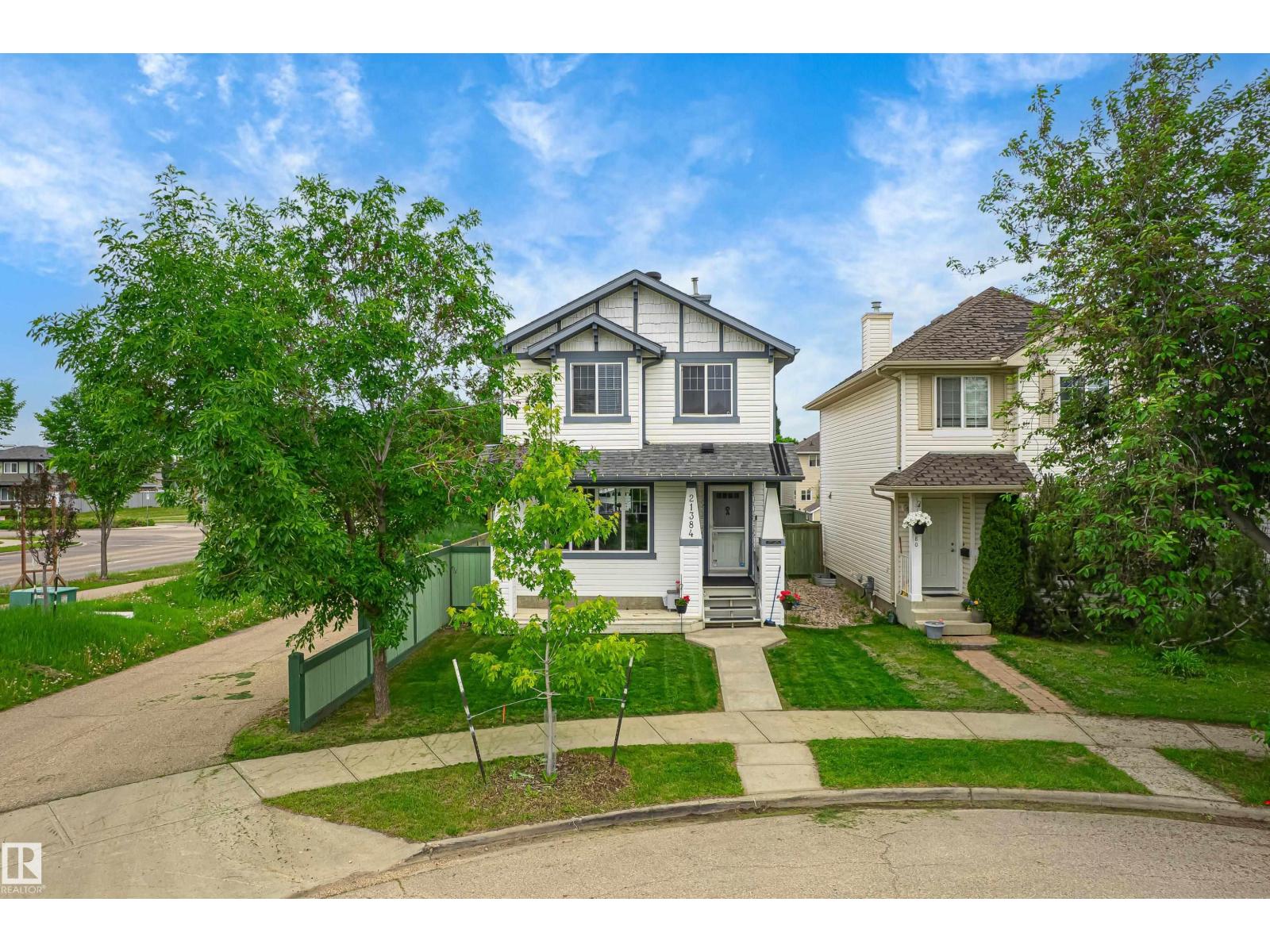 21384 88 AV NW, Edmonton, Alberta