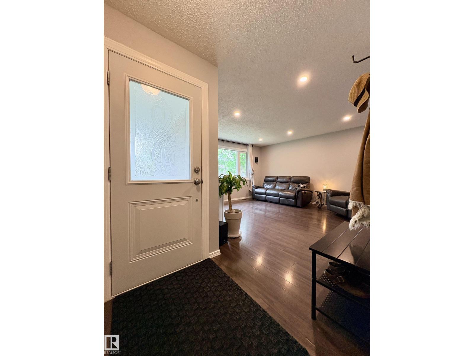 41 Abbey Cr, St. Albert, Alberta  T8N 2X3 - Photo 3 - E4494065