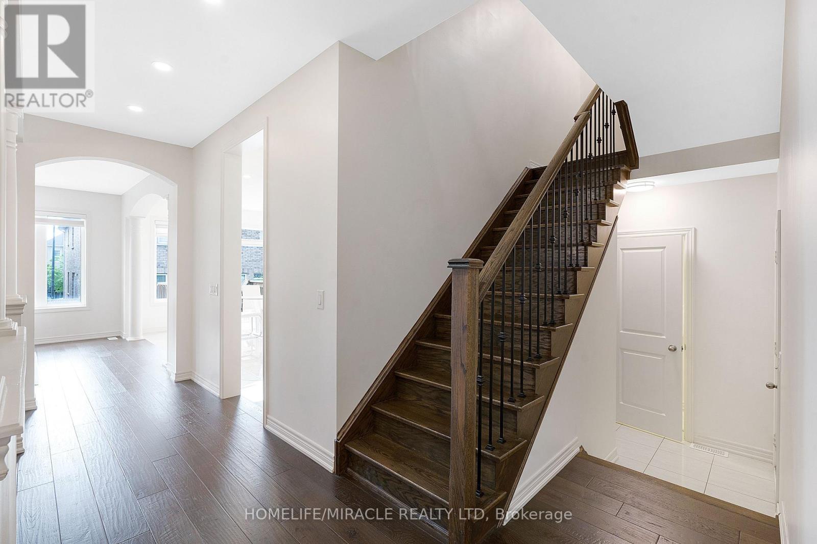23 Gillis Road, Brampton, Ontario  L7A 4V6 - Photo 10 - W13454848