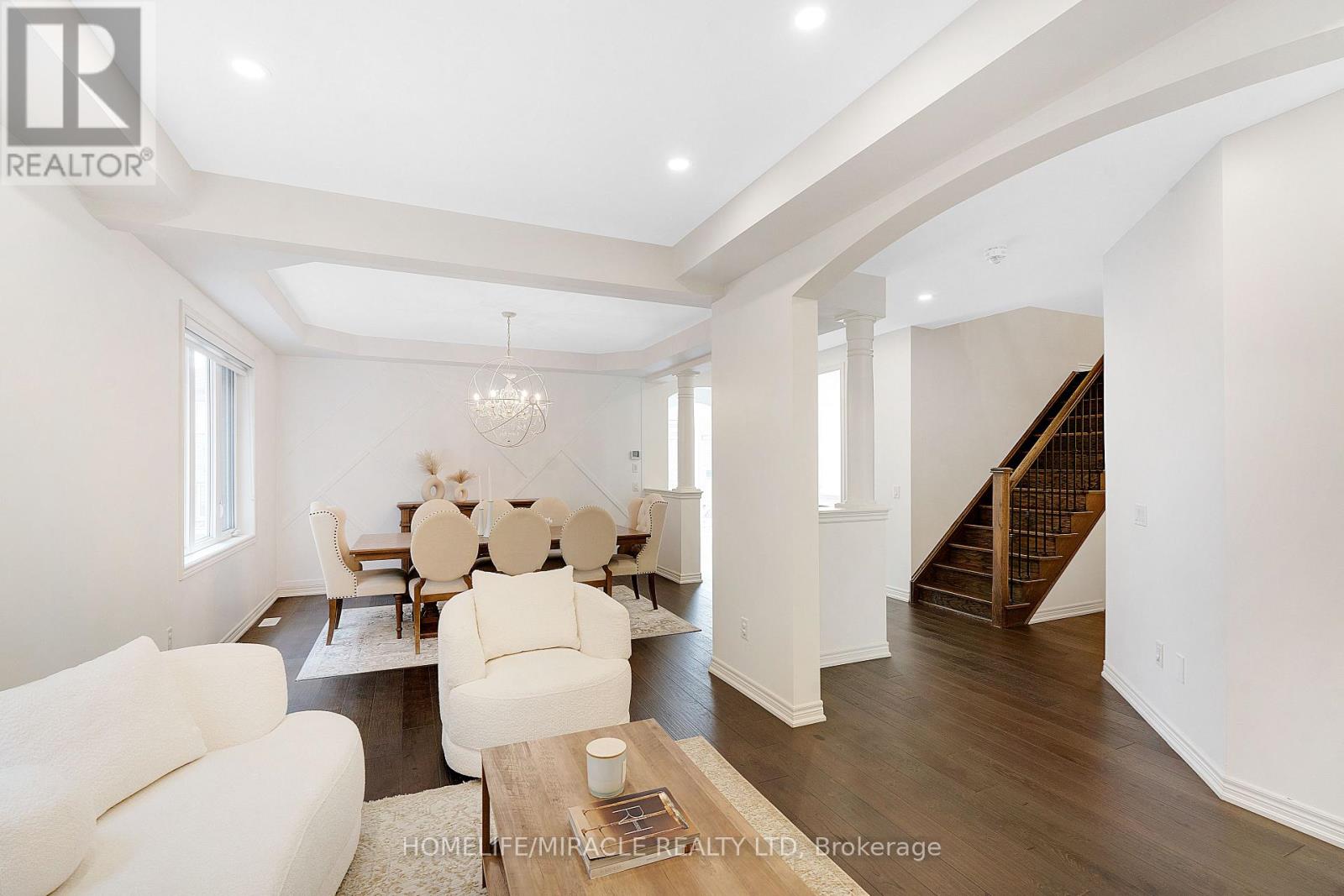 23 Gillis Road, Brampton, Ontario  L7A 4V6 - Photo 8 - W13454848
