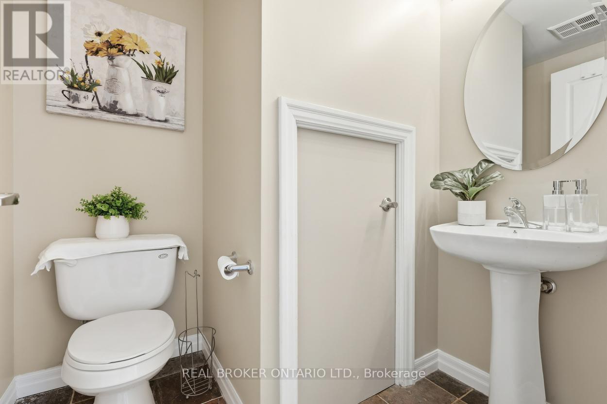 903 - 220 Burnhamthorpe Road W, Mississauga, Ontario  L5B 4N4 - Photo 15 - W13454886