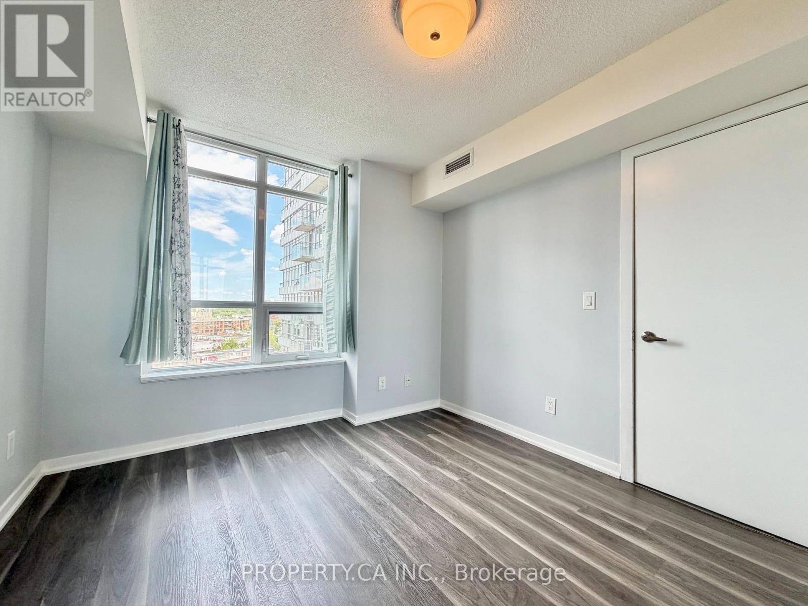 1209 - 38 Joe Shuster Way, Toronto, Ontario  M6K 0A5 - Photo 12 - W13454912
