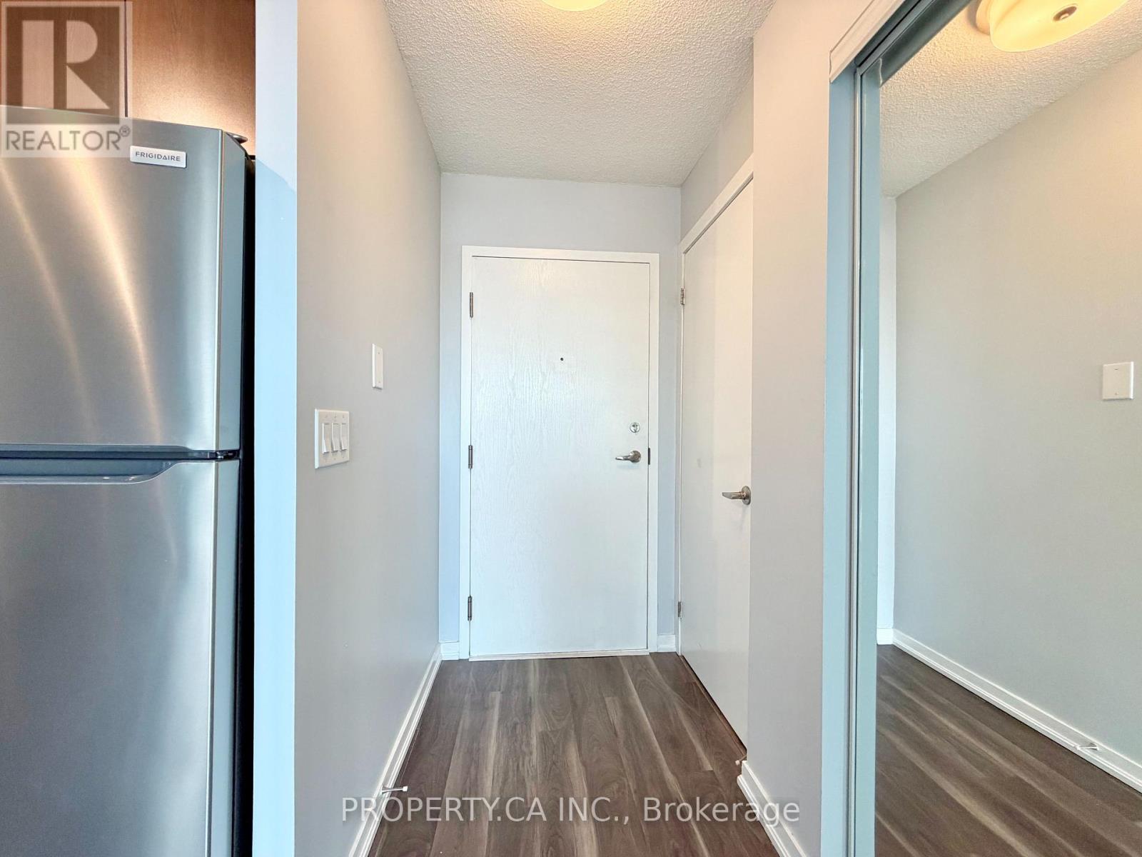 1209 - 38 Joe Shuster Way, Toronto, Ontario  M6K 0A5 - Photo 3 - W13454912