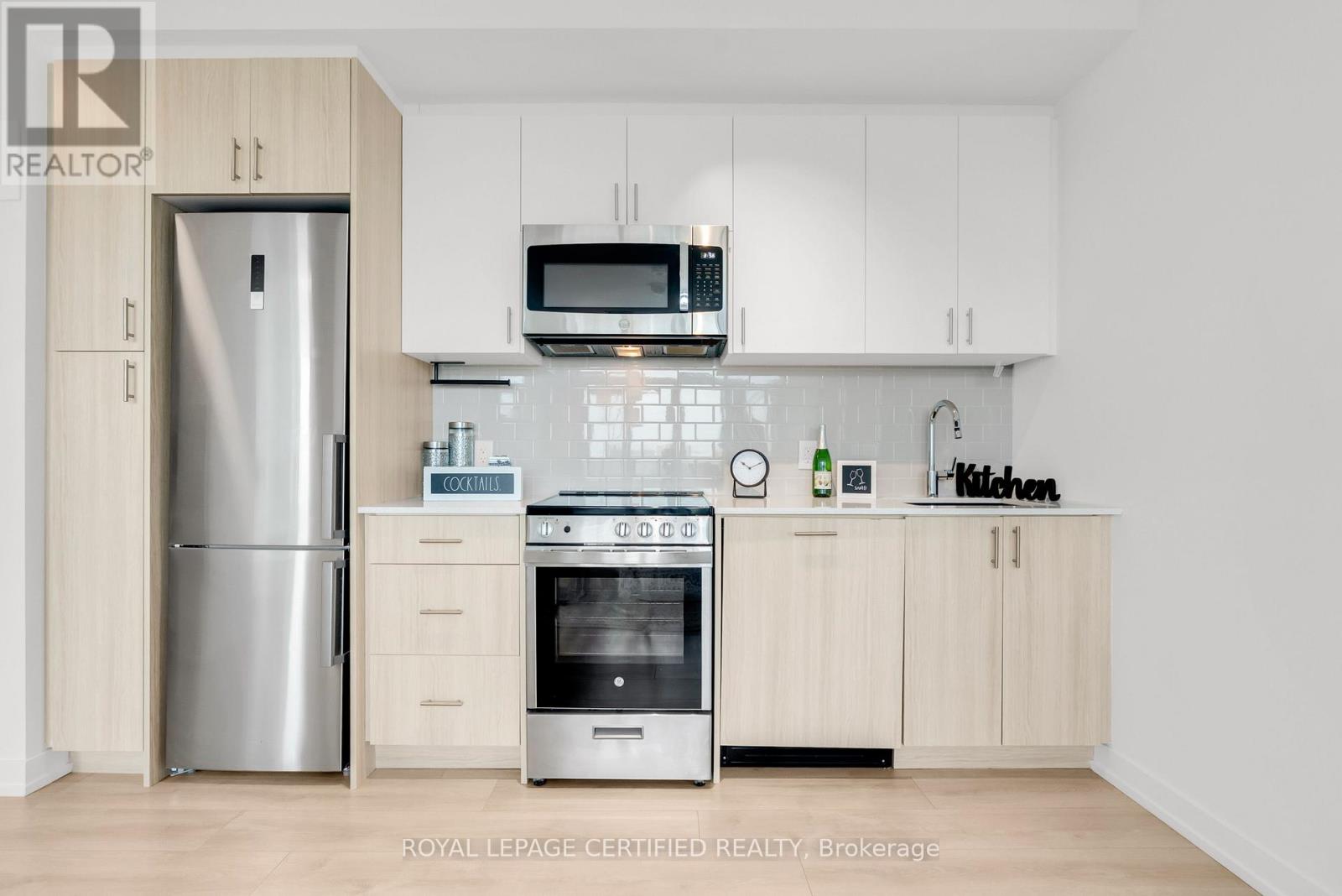 1195 The Queensway Ph02, Toronto, Ontario  M8Z 0H1 - Photo 14 - W13454994