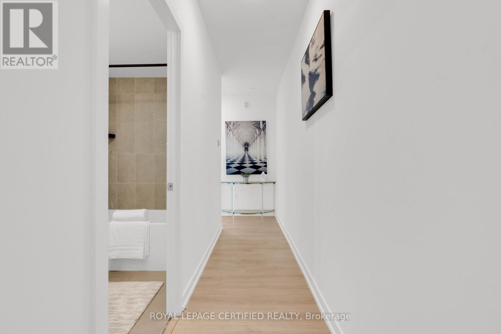 1195 The Queensway Ph02, Toronto, Ontario  M8Z 0H1 - Photo 8 - W13454994