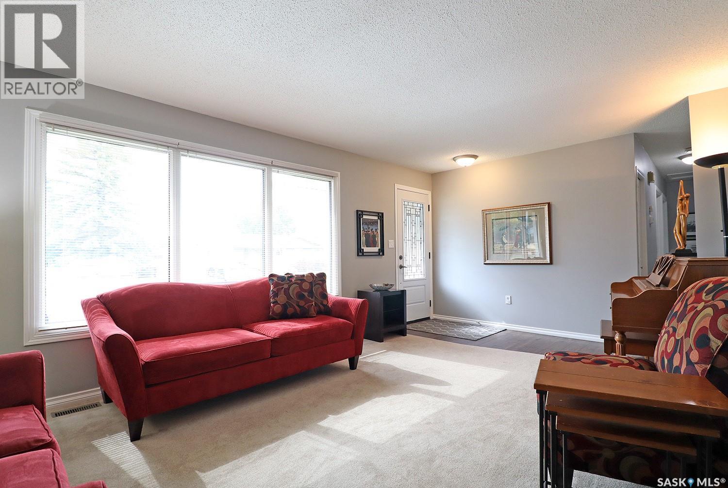 72 Collacott Drive, Yorkton, Saskatchewan  S3N 3E6 - Photo 5 - SK039694