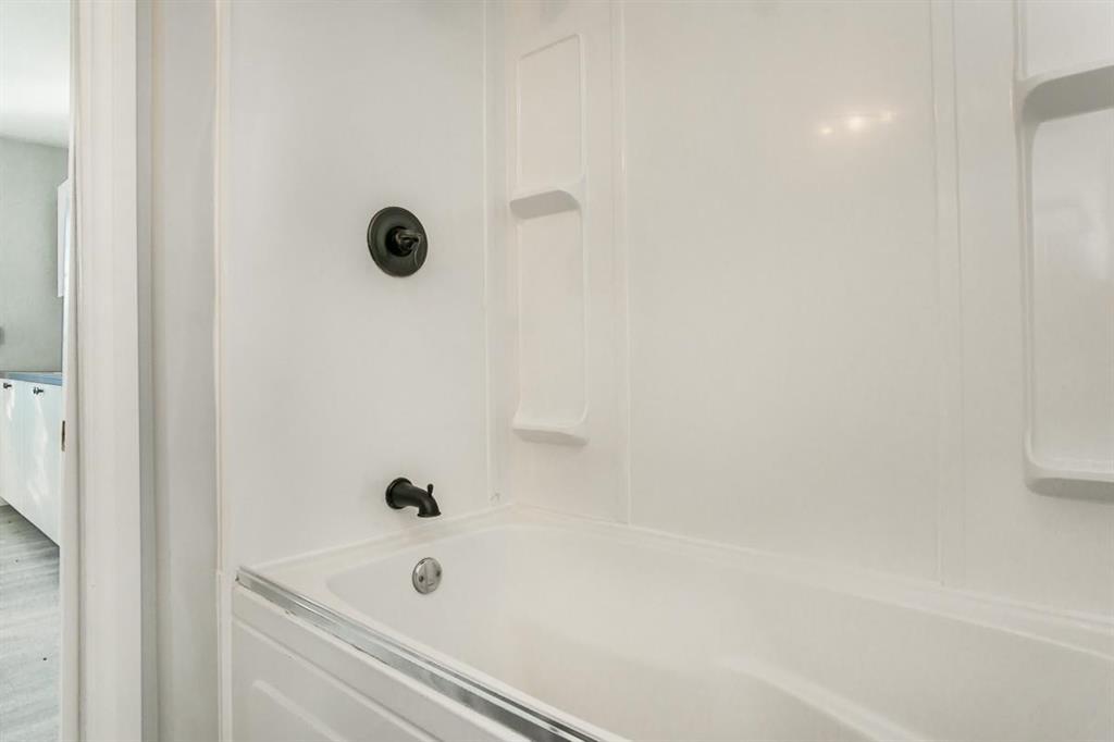 984 Alfred Avenue, Winnipeg, Manitoba  R3X 0V4 - Photo 12 - 202605353