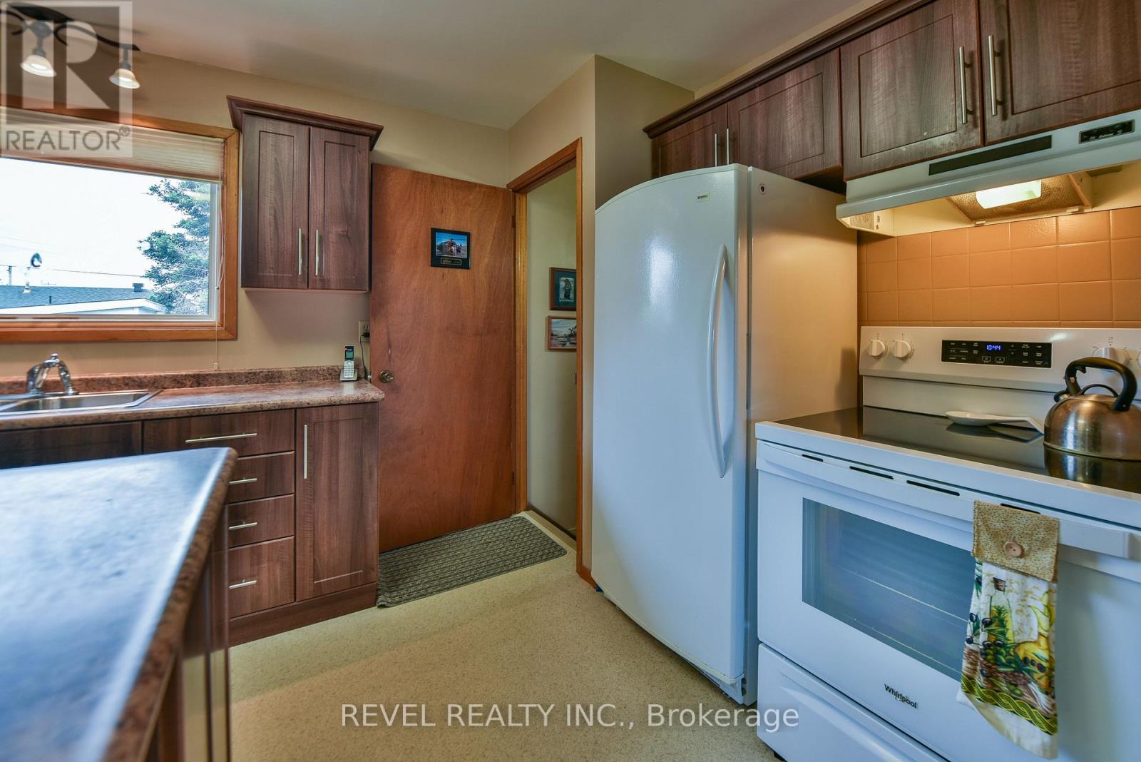 121 Hellen Avenue, Timmins, Ontario  P0N 1H0 - Photo 4 - T13455026