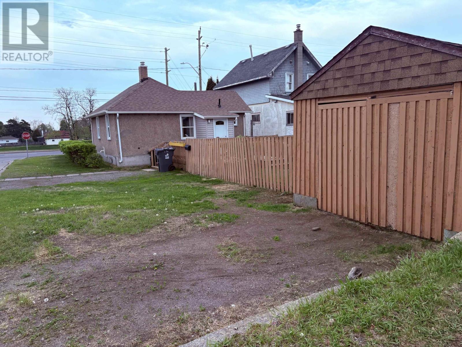 58 Balsam St, Thunder Bay, Ontario  P7A 5M9 - Photo 3 - TB2601374