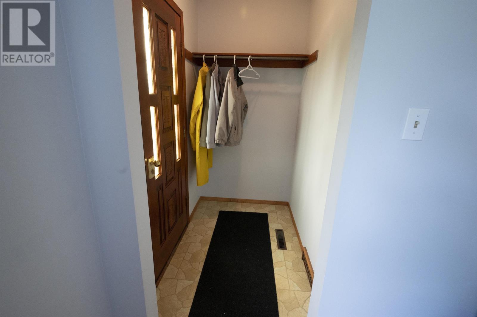 277 Mary Street East, Thunder Bay, Ontario  P7E 4J7 - Photo 2 - TB2601427