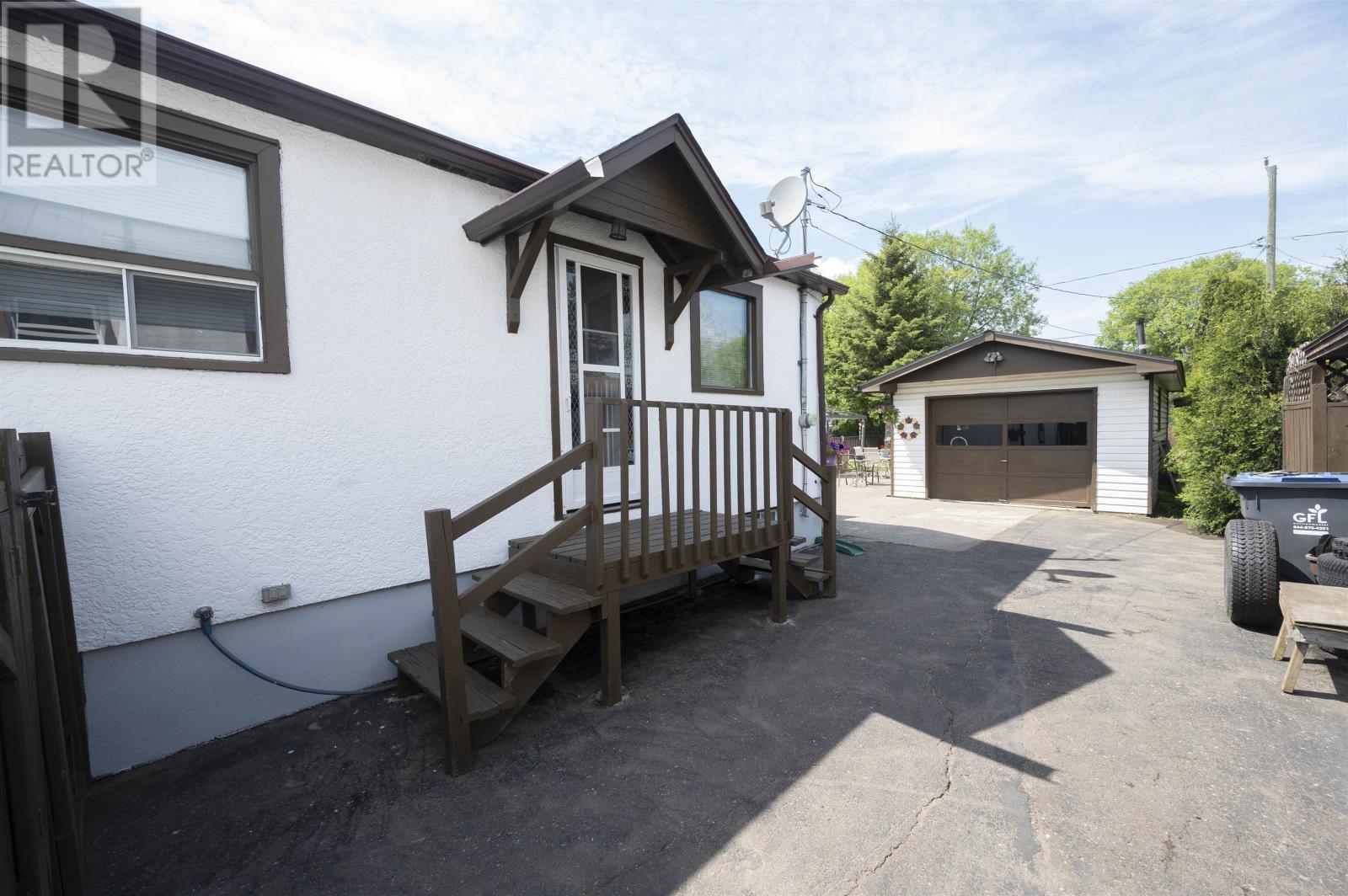 277 Mary Street East, Thunder Bay, Ontario  P7E 4J7 - Photo 33 - TB2601427