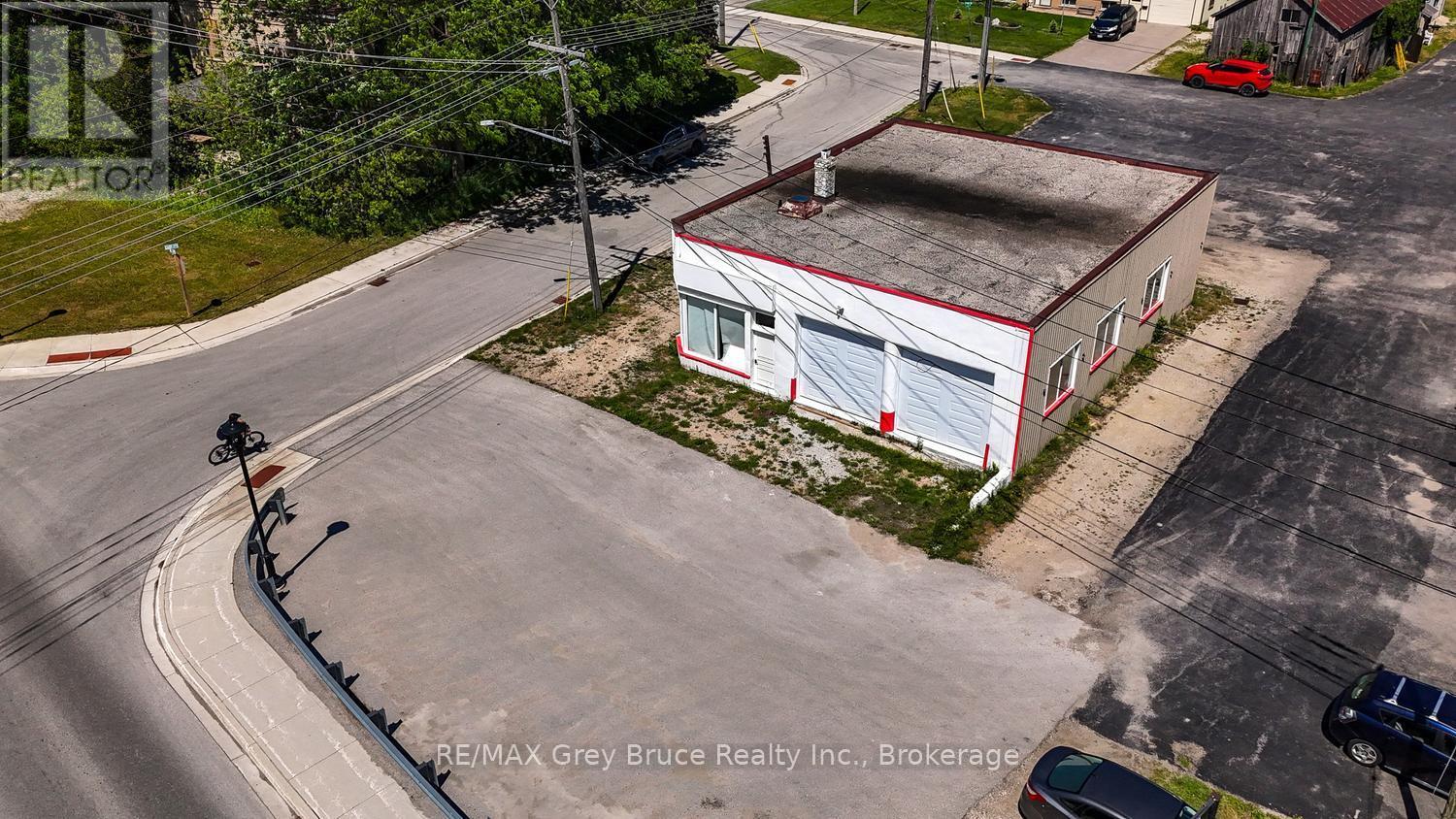 17 1st Ave N, Chesley 1st Avenue N, Arran-Elderslie, Ontario  N0G 1L0 - Photo 5 - X13424908