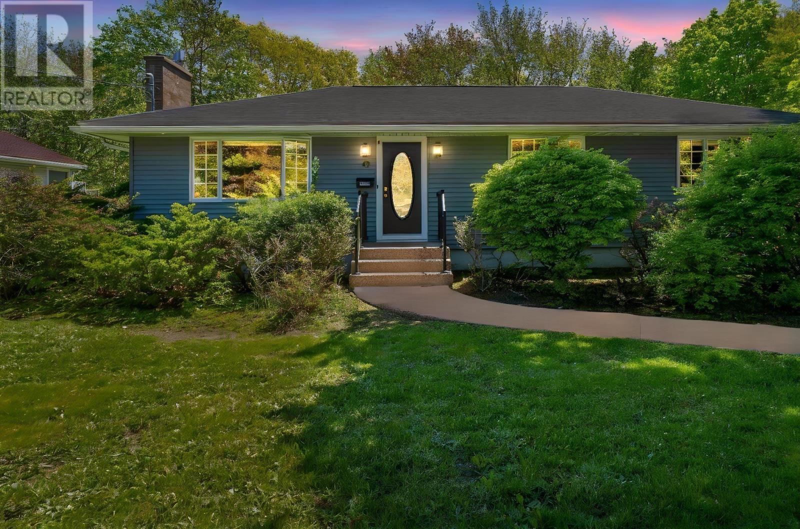 42 Castle Hill Drive, Halifax, Nova Scotia  B3M 3A3 - Photo 1 - 202614635