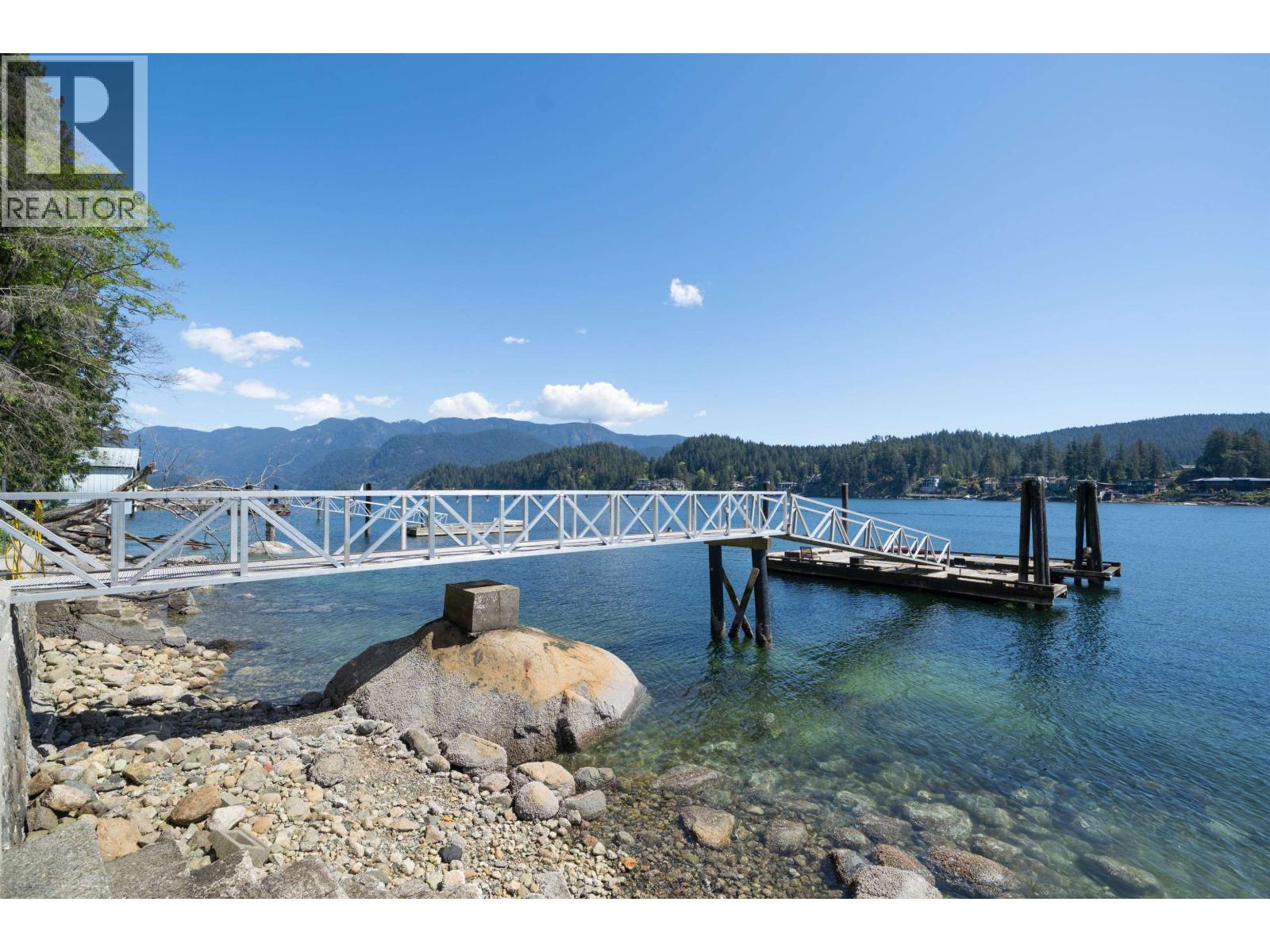 4793 Strathcona Road, North Vancouver, British Columbia  V7G 1G9 - Photo 9 - R3136847