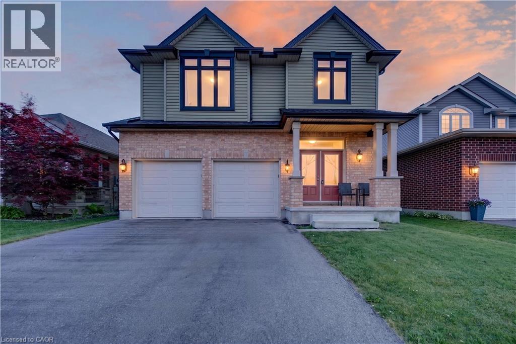 32 Ashberry Place, St. Thomas, Ontario  N5R 0H7 - Photo 1 - 40832786