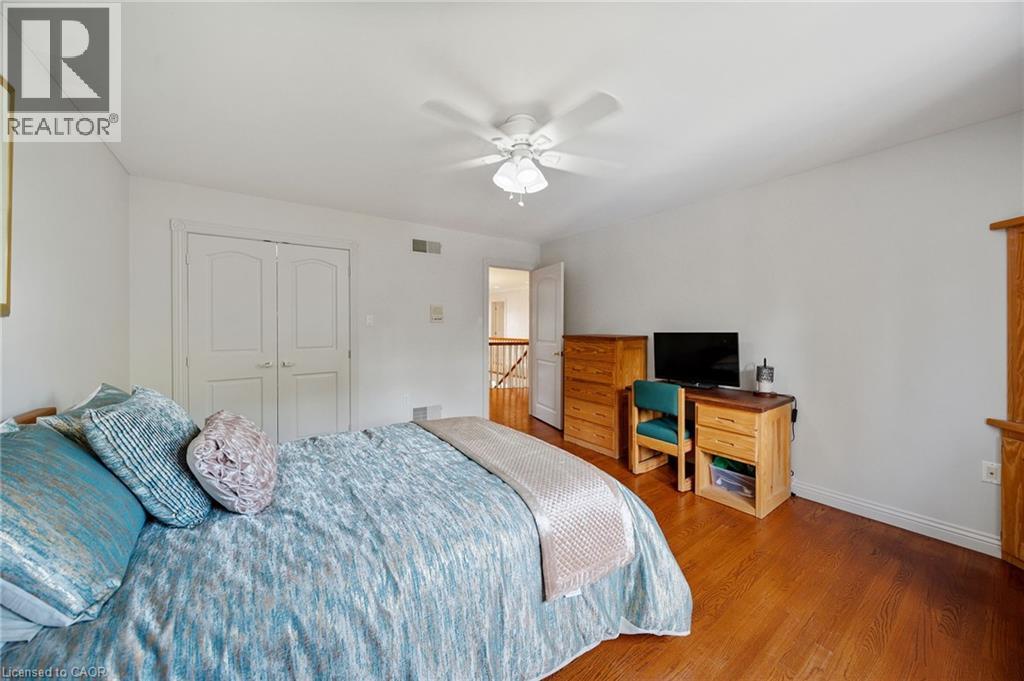 39 Elodia Court E, Hamilton, Ontario  L9C 7R2 - Photo 33 - 40838458