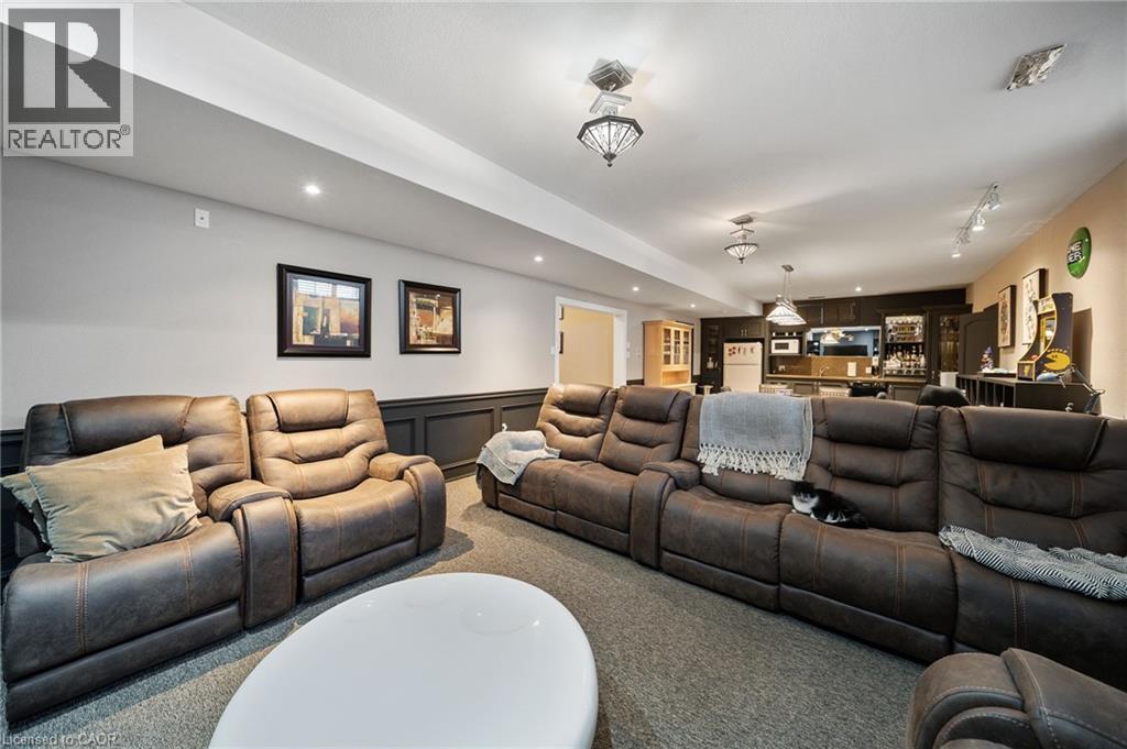39 Elodia Court E, Hamilton, Ontario  L9C 7R2 - Photo 38 - 40838458