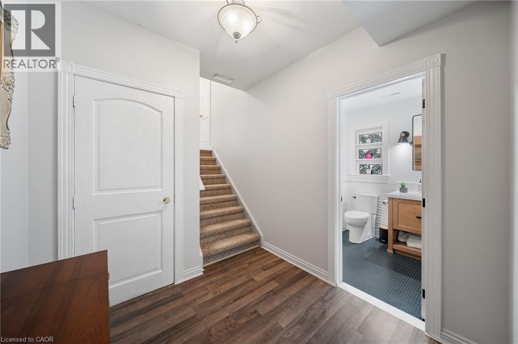 39 Elodia Court E, Hamilton, Ontario  L9C 7R2 - Photo 39 - 40838458
