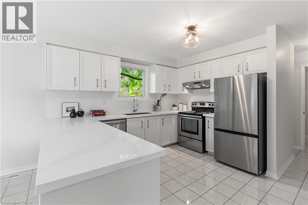 281 Leacock Avenue, Oakville, Ontario  L6H 5J3 - Photo 17 - 40838327