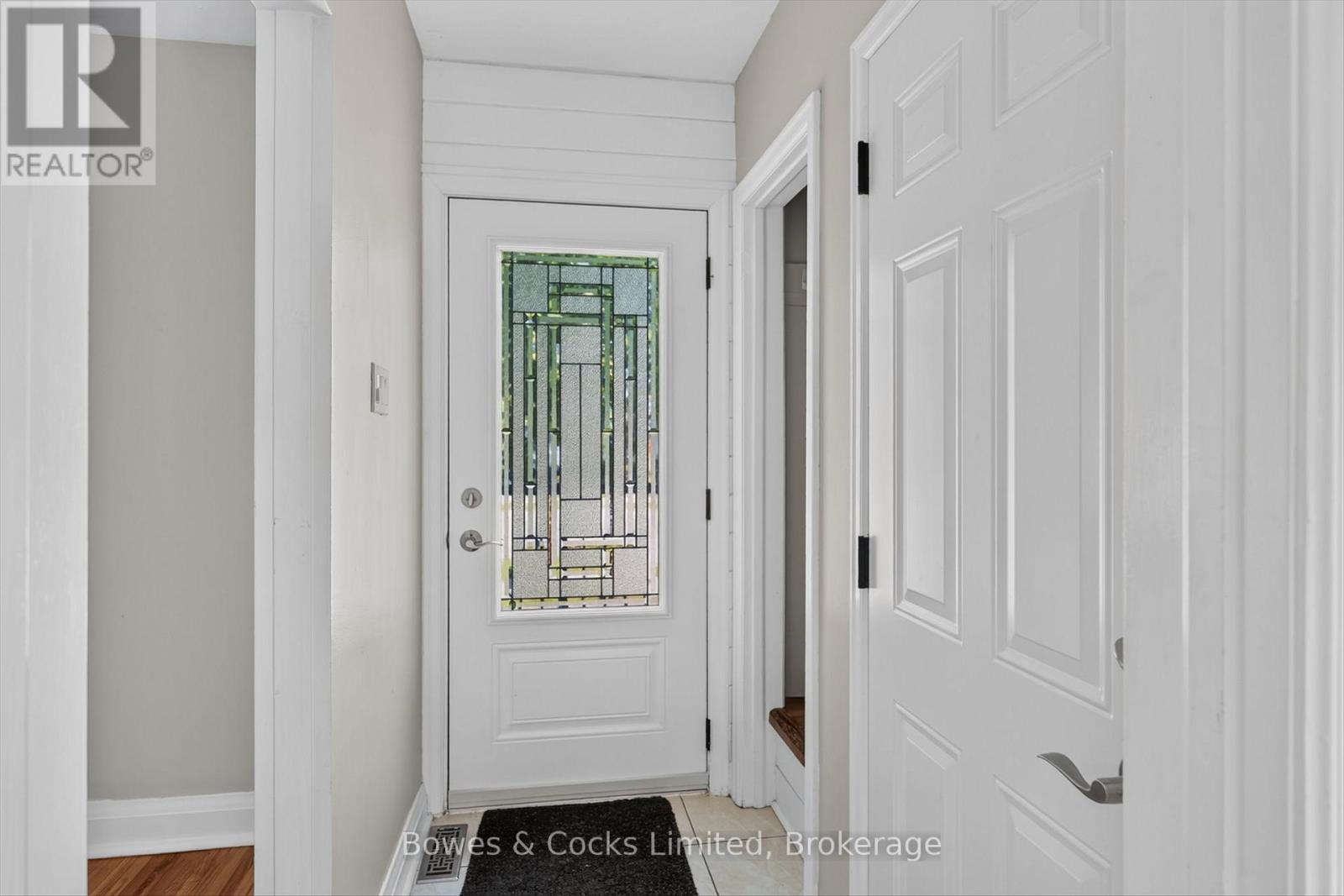 571 O'connell Road, Peterborough, Ontario  K9J 4E2 - Photo 5 - X13455112