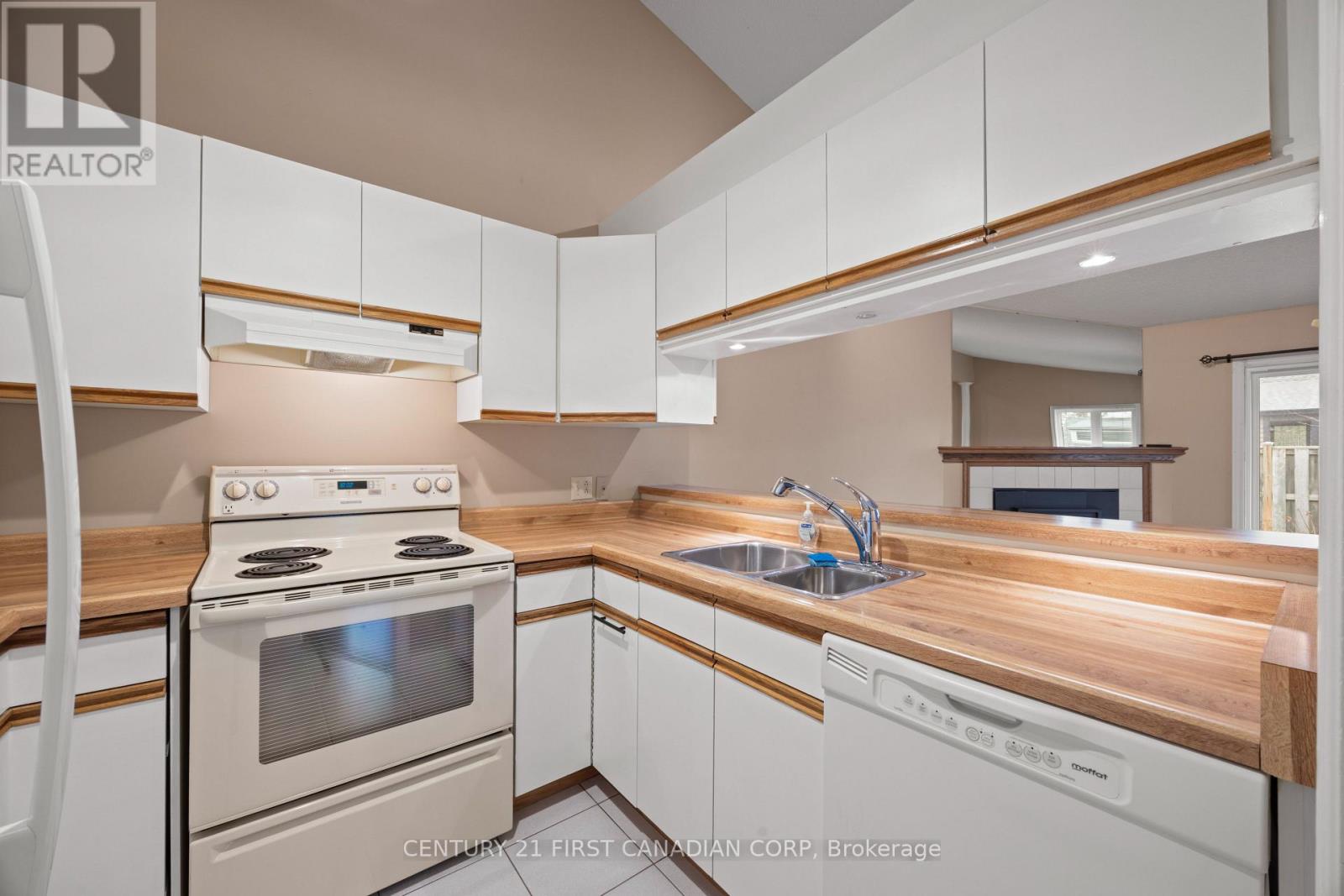 12 - 90 Ontario Street S, Lambton Shores, Ontario  N0M 1T0 - Photo 16 - X13455110