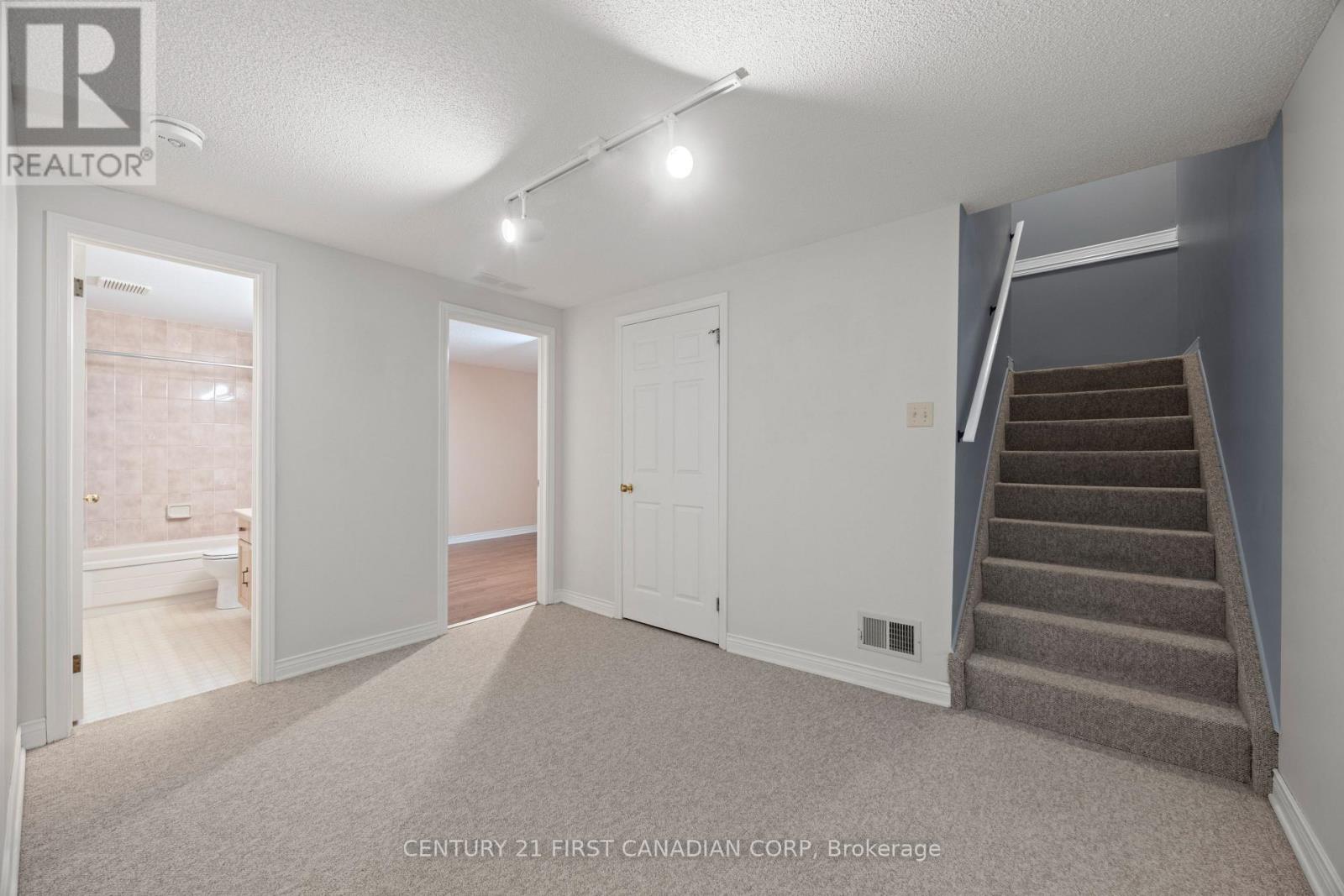 12 - 90 Ontario Street S, Lambton Shores, Ontario  N0M 1T0 - Photo 25 - X13455110