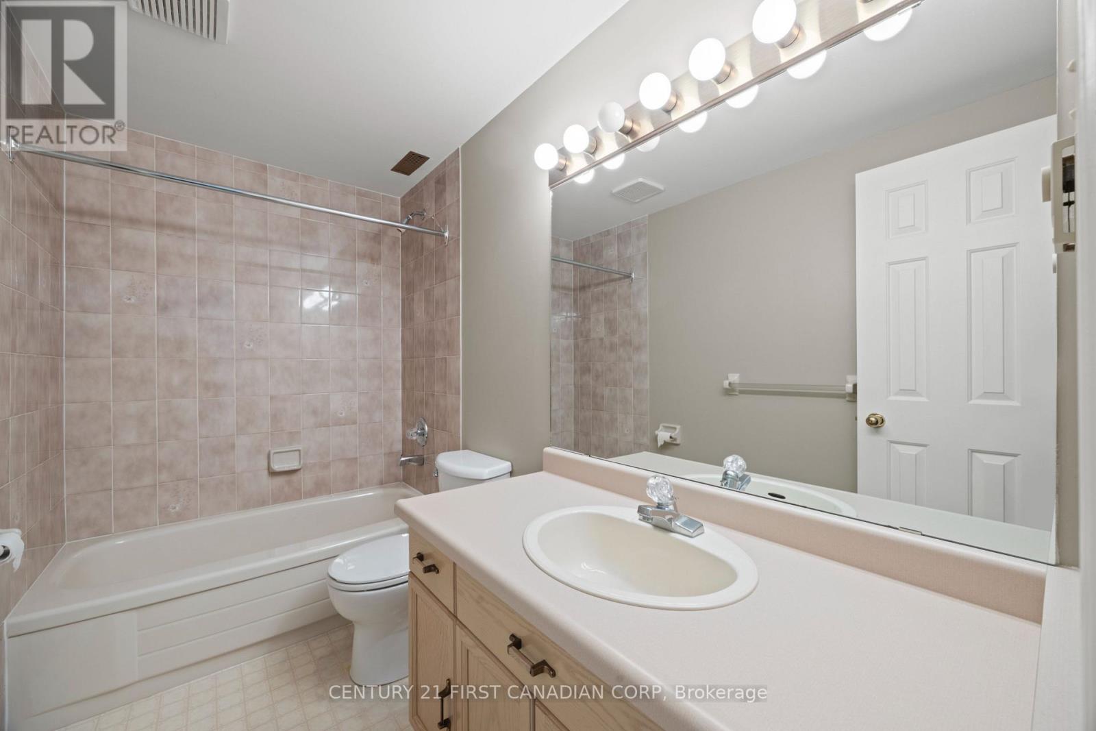 12 - 90 Ontario Street S, Lambton Shores, Ontario  N0M 1T0 - Photo 30 - X13455110