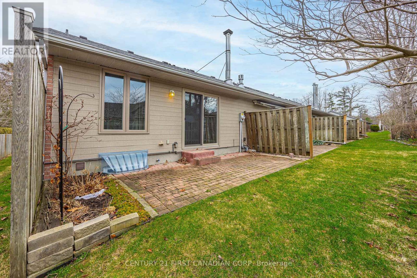 12 - 90 Ontario Street S, Lambton Shores, Ontario  N0M 1T0 - Photo 33 - X13455110