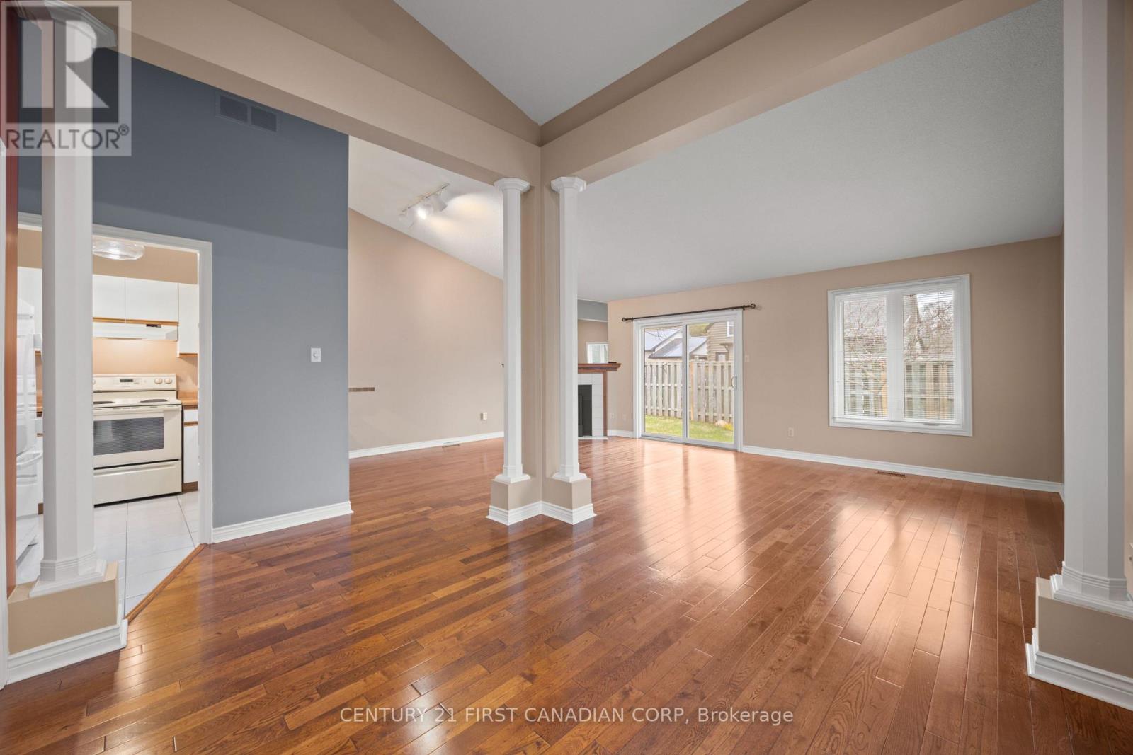 12 - 90 Ontario Street S, Lambton Shores, Ontario  N0M 1T0 - Photo 8 - X13455110